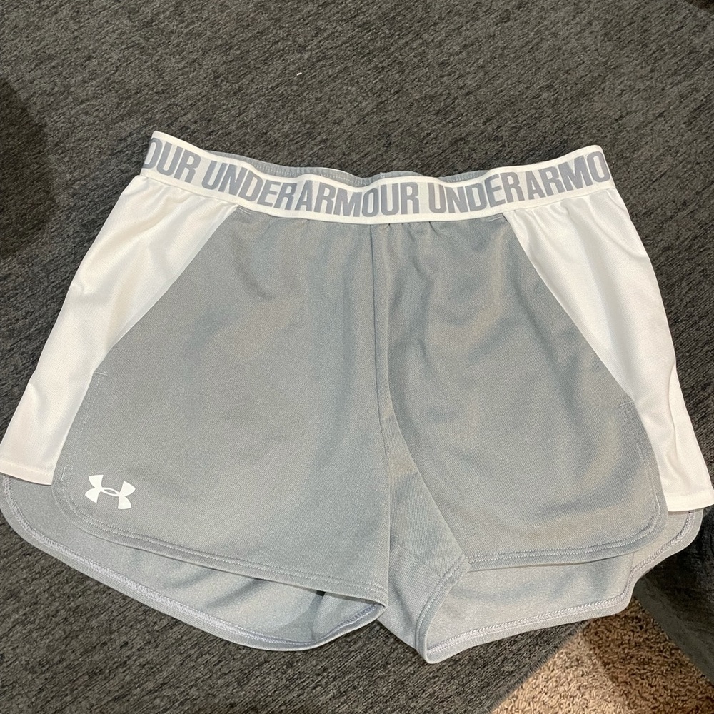 Under Armour Shorts - Sz Medium